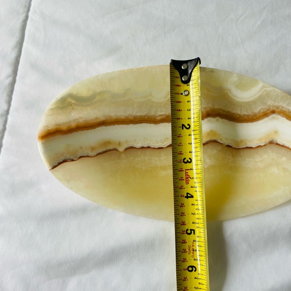 COPY - Vintage Carved Onyx Stone Soap Dish Oval Trinket Dish 8.5” long cream/ t… - Picture 7 of 8